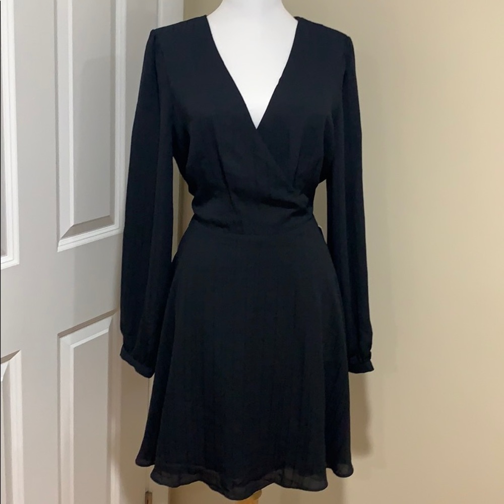 Express black summer long sleeve dress w/ zipper